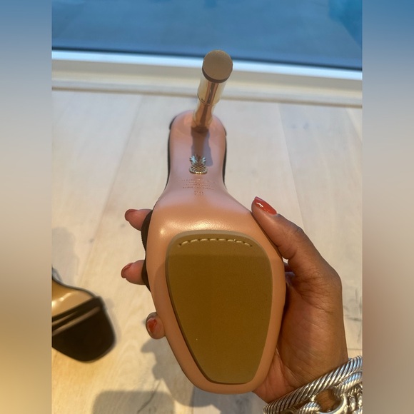 Aquazzura Wild Nights 115 Black Sandals with Gold Heels - New in Box - Size 39 - Picture 6 of 15